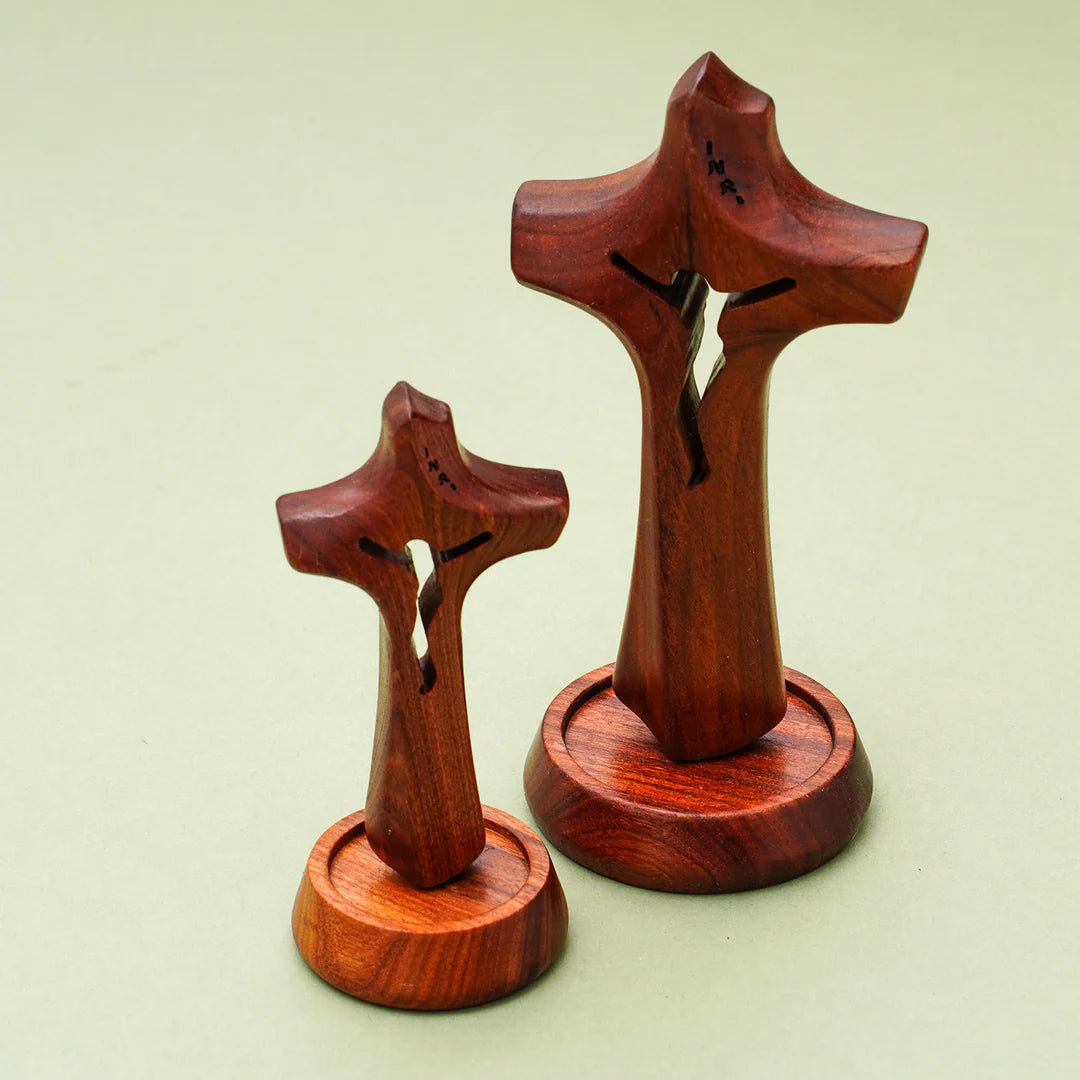 Wooden Sacred Cross Desktop Ornament: Casting a Totem of Faith