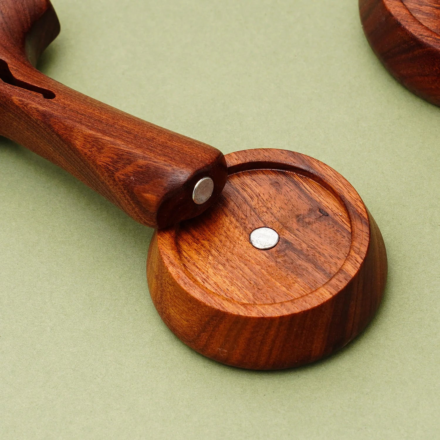 Wooden Sacred Cross Desktop Ornament: Casting a Totem of Faith